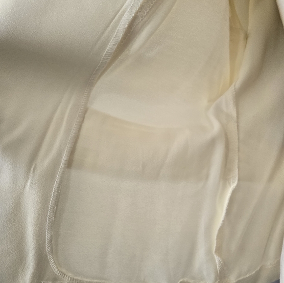 Alexis Cream Women's Blazer with Satin Trim. Size 12 - Picture 9 of 13